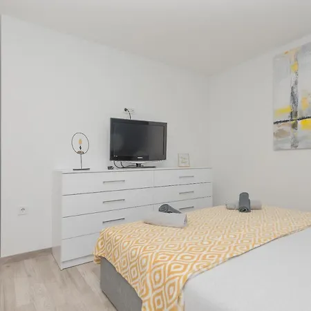 Penthouse Anna *